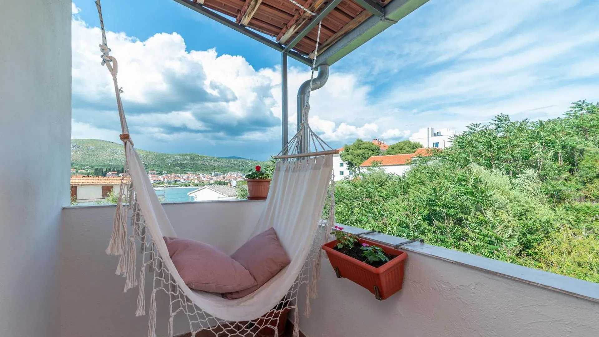 Studio Apartment Coce Трогир 0*,  Хорватия