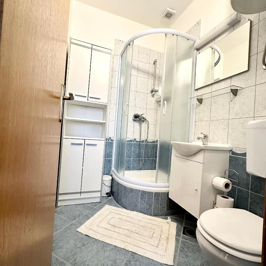 Studio Apartment Coce 0*, Trogir Croatia